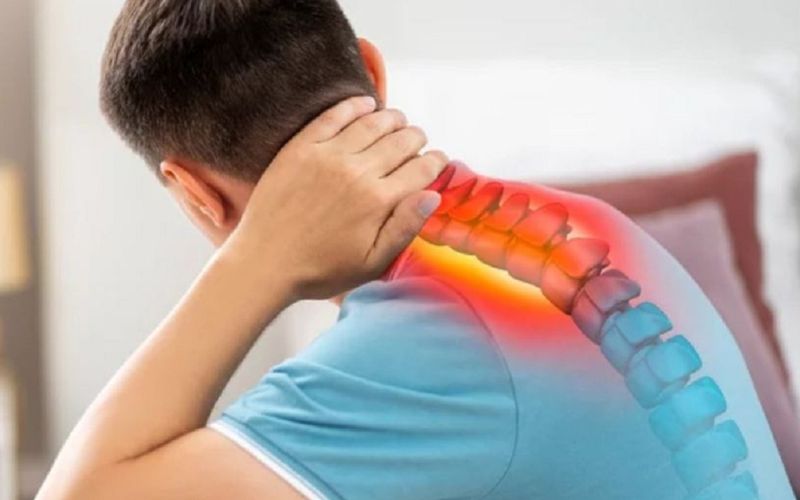 Đau mỏi vai gáy ảnh hưởng đến giấc ngủ